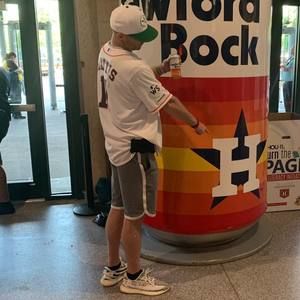 Meet your Posher, Kevin